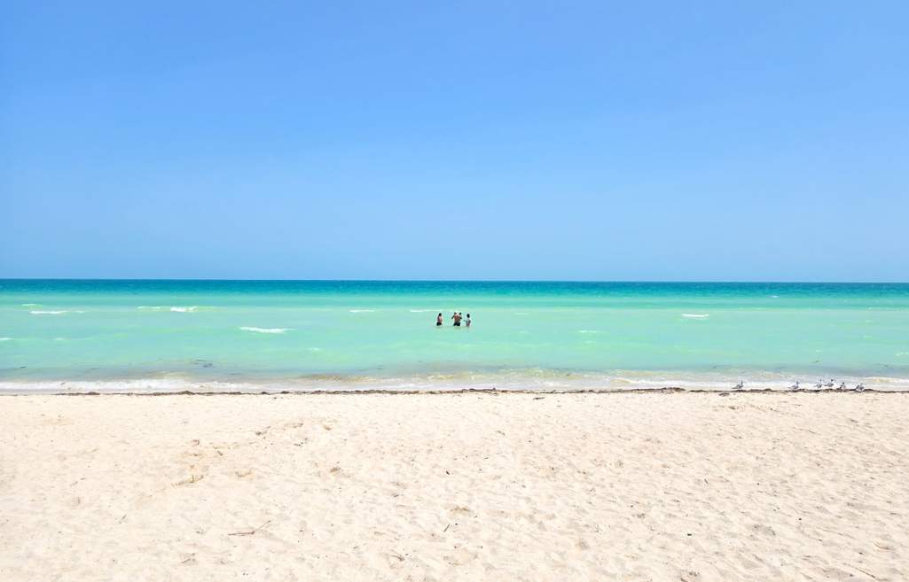 Den lugna stranden Cancunsito