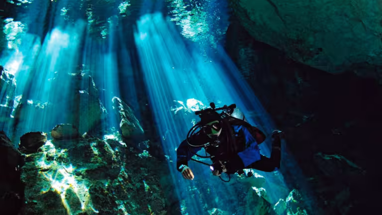 Dykning i cenote