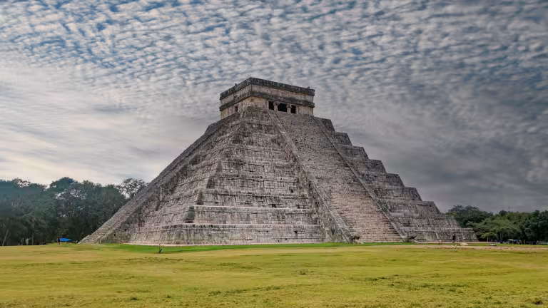 Huvudtemplet i Chichen Itza, en av Mayafolkets mest kända orter.