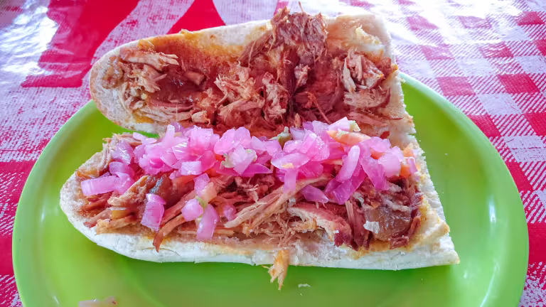 Torta de Cochinita Pibil