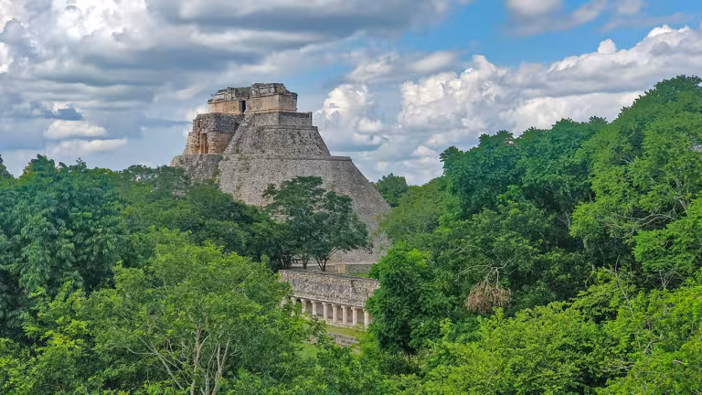 Tempel i ruinstaden Uxmal